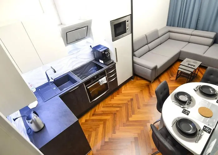 Brandly New Apartment Andel
